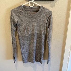 Lululemon grey long sleeve